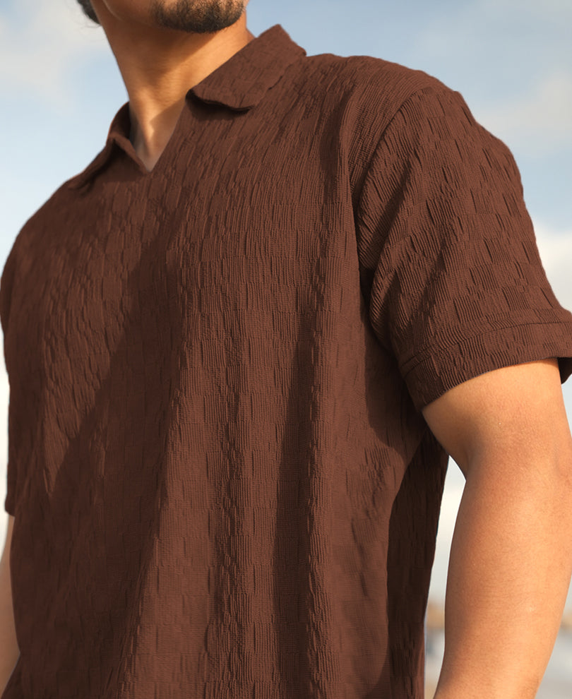Brown Plain Structure Regular Fit Half Sleeve Collar T-Shirt