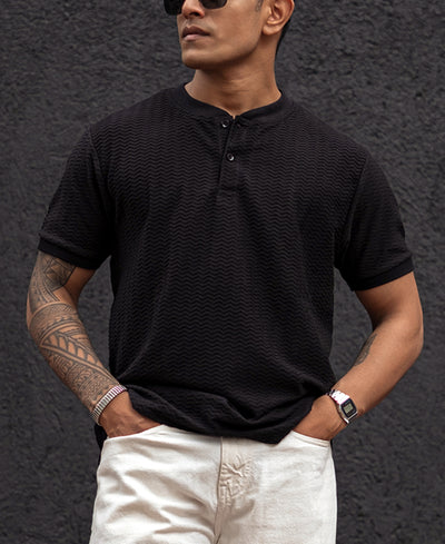 Black Structured Regular Fit Half Sleeves T Shirt