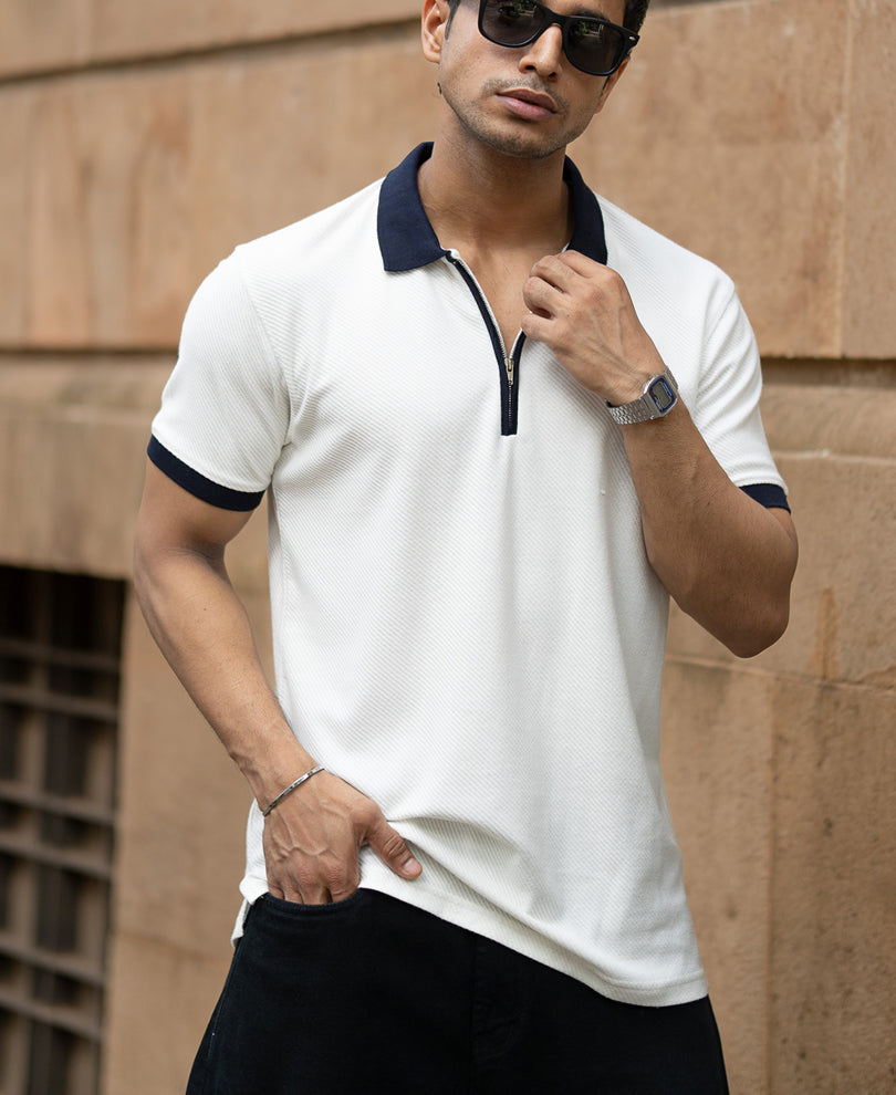 Offwhite Contrast Collar Zipper T-Shirt