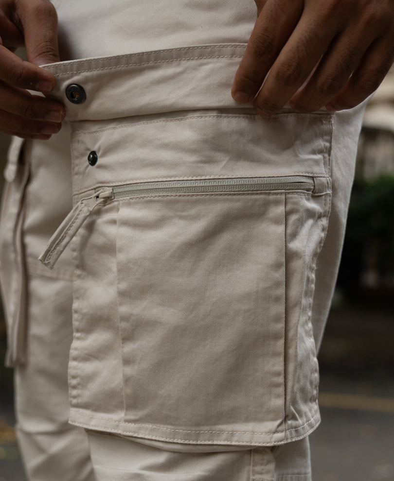 Light Beige Regular Fit Cotton Cargo Pant.