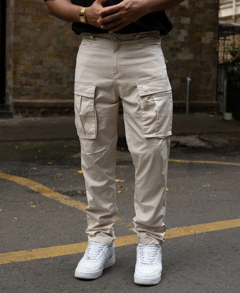 Light Beige Regular Fit Cotton Cargo Pant.