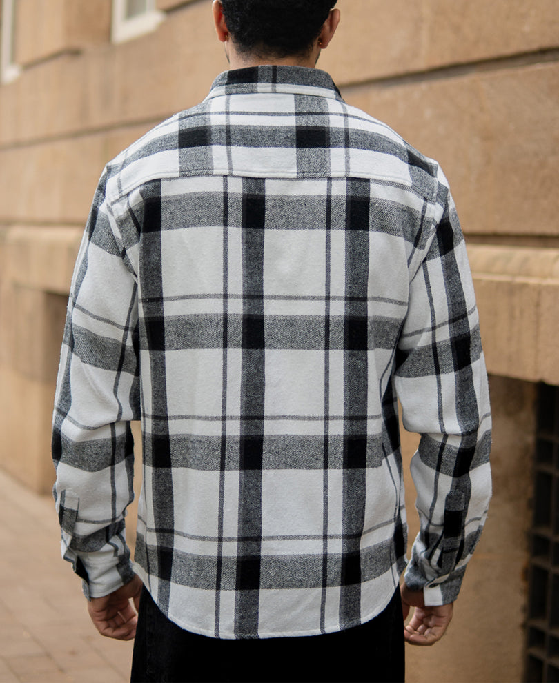 White And Black Checks Shirt With Pockets