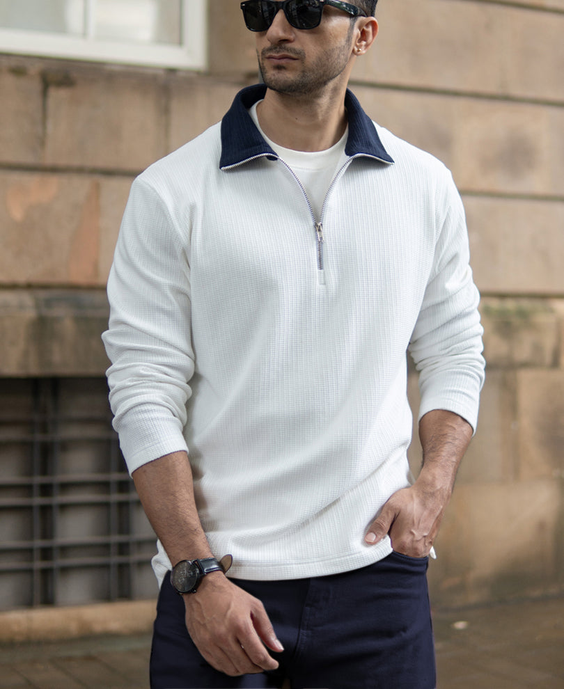 Off White Contrast Collar Zipper T-Shirt