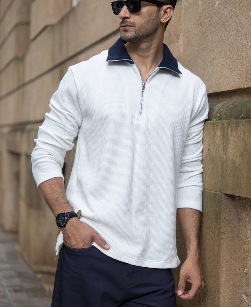 Off White Contrast Collar Zipper T-Shirt