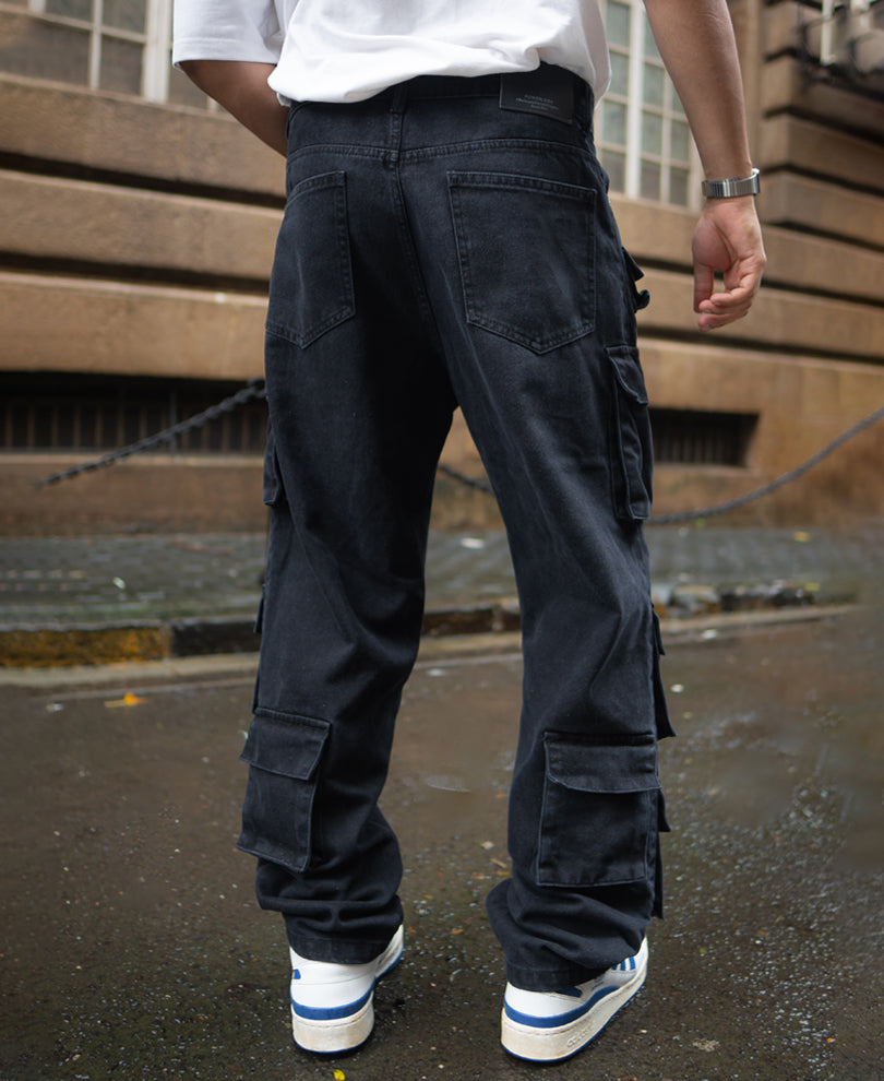 Black Baggy Fit Denim Jeans with Cargo Pockets