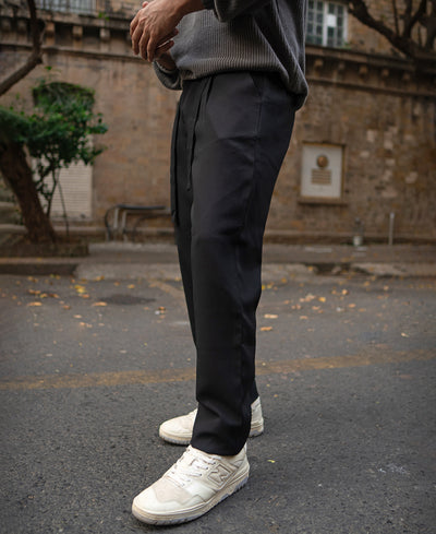 Black Pleated Trousers With Belt