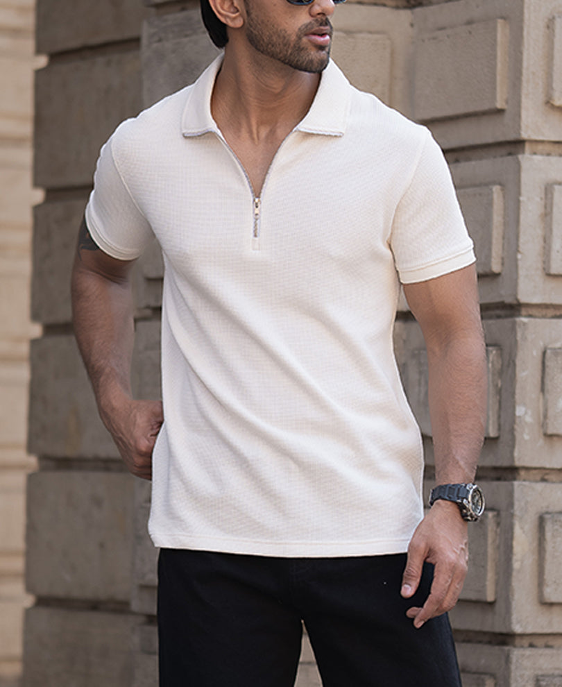 Off-White Half Sleeves Regular Fit Structured T-Shirt