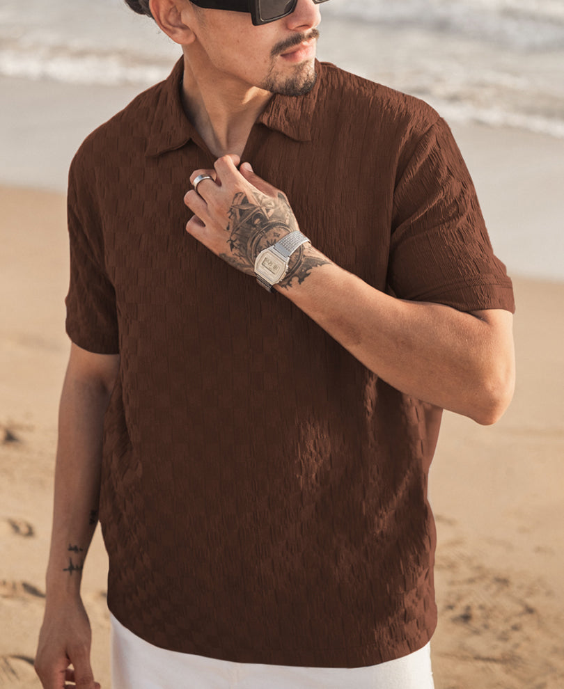 Brown Plain Structure Regular Fit Half Sleeve Collar T-Shirt