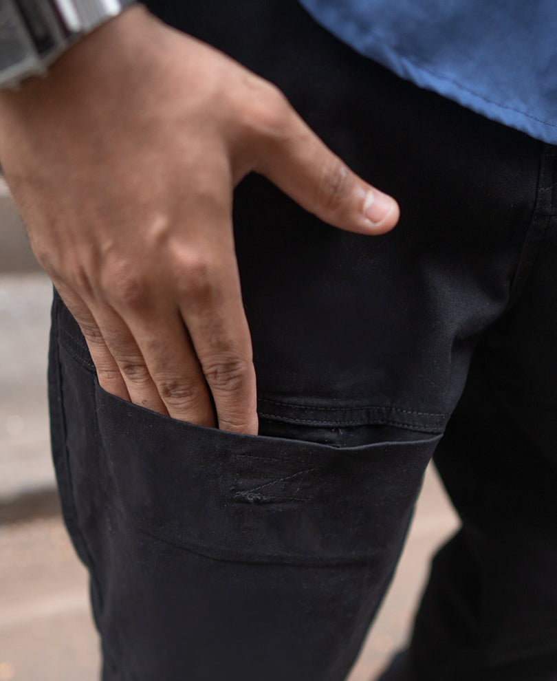 Black Regular Fit Cotton Cargo Pant