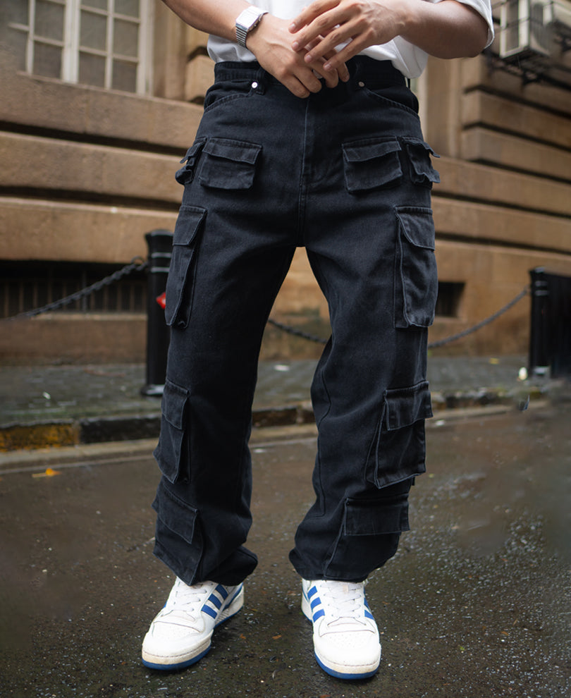 Black Baggy Fit Denim Jeans with Cargo Pockets