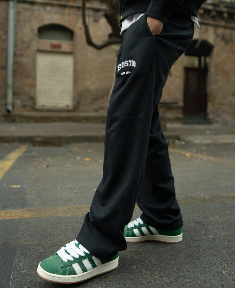 Basic Black Baggy Fit Trackpant