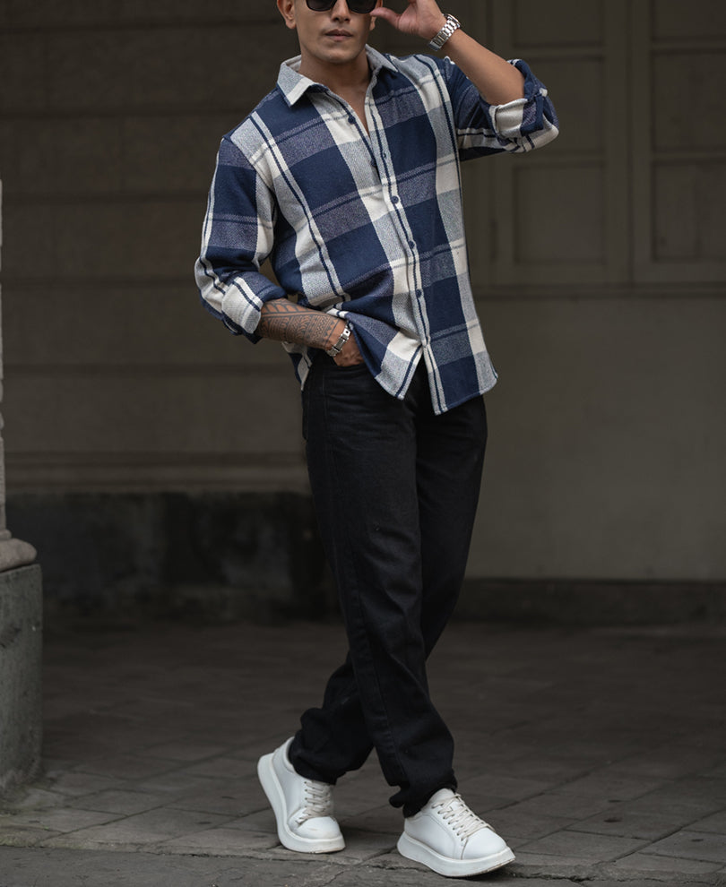 Navy Blue And White Checks Regular Fit Full Sleeves Shirt