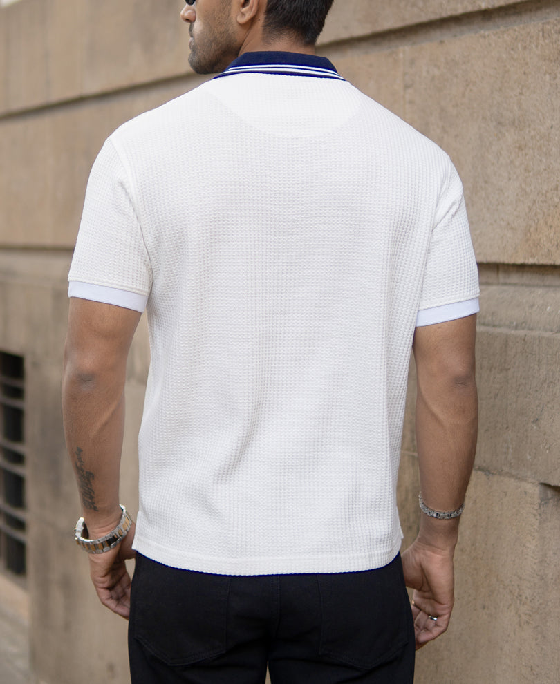 Off-White Contrast Collar T-Shirt