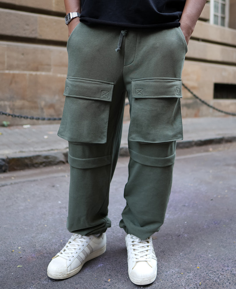 Green Double Pocket Regular Fit Track Pant