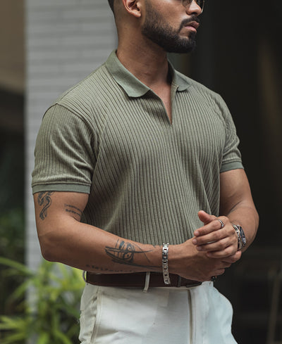 Green Solid Structured Regular Fit Half Sleeve T-Shirt