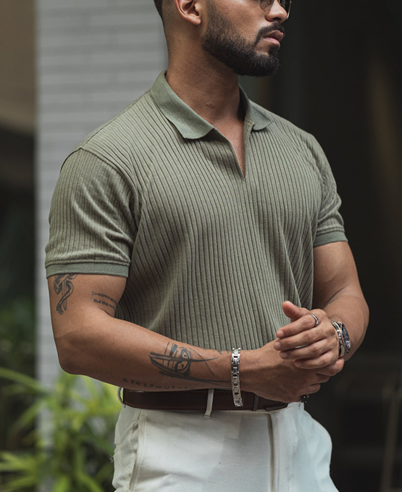 Green Solid Structured Regular Fit Half Sleeve T-Shirt