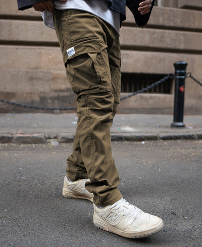 Olive Regular Fit Cotton Cargo Pant.