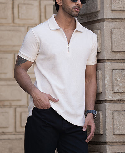 Off-White Half Sleeves Regular Fit Structured T-Shirt