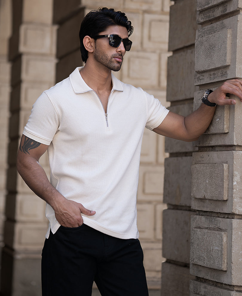 Off-White Half Sleeves Regular Fit Structured T-Shirt